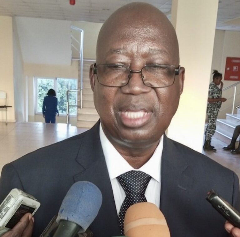 CENTRAFRIQUE – SPORT : Célestin Yanindji réélu à la présidence de la FCF