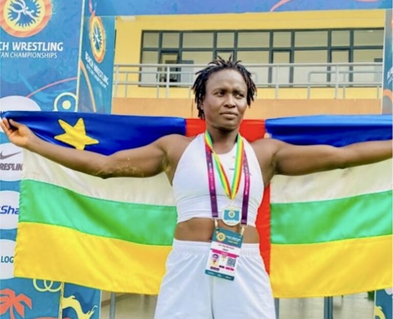 CENTRAFRIQUE – SPORT : Connaissez-vous la lutte sur le sable ? Rendez-vous à Dakar